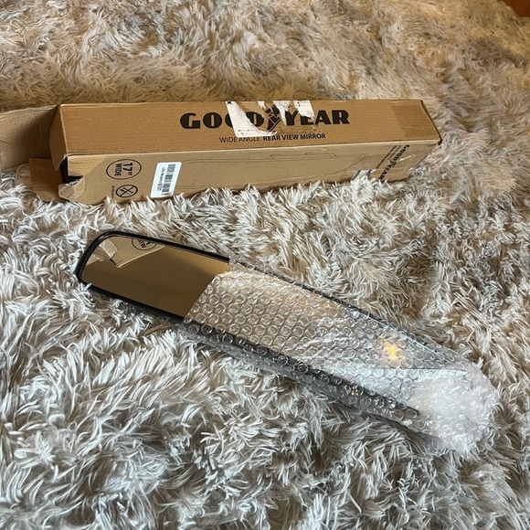 NWT Goodyear 17” wide angle rear view mirror - Picture 2 of 6